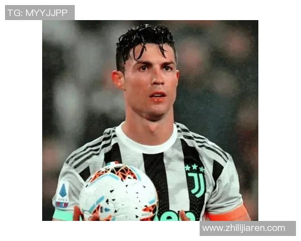 足球巨星专访：揭秘球场背后的故事与未来发展规划